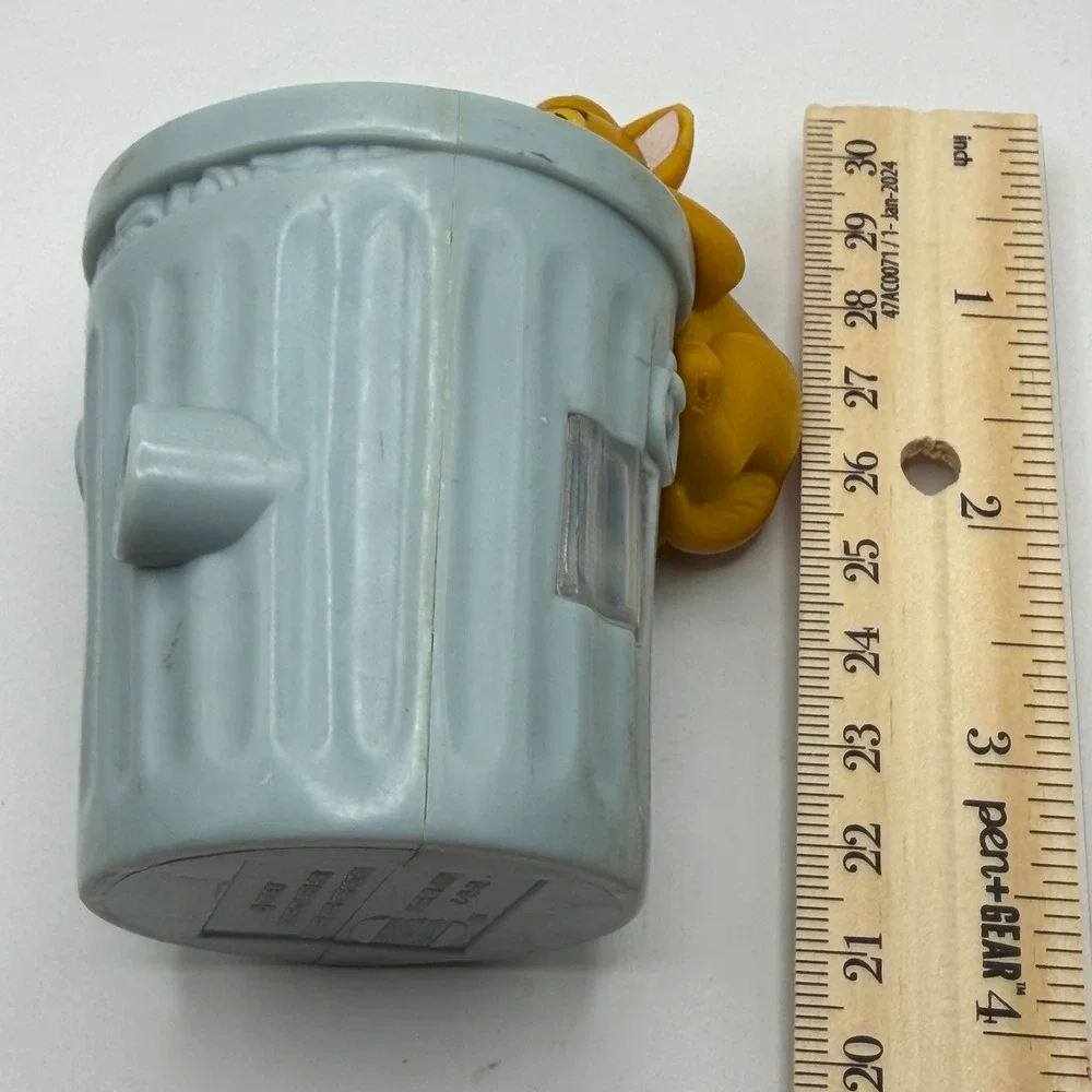 Vintage Disney Oliver and Company Burger King Kids Club Trash Can Toy Figure